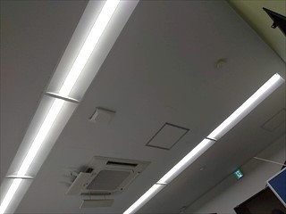 事務所内照明 LED化工事 施工後1