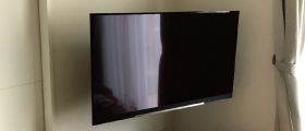液晶テレビ壁掛け工事は「まちの電気屋さんグループ」にお任せください！
