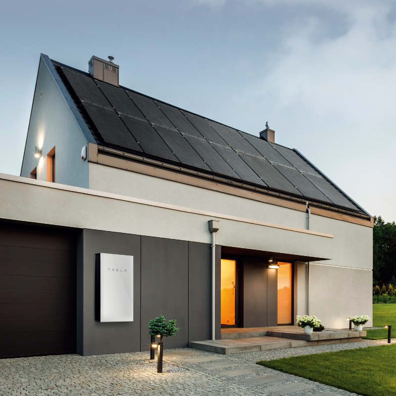 エネルギーの自給自足で停電時も安心（テスラPowerwall）