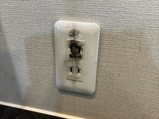 千葉県柏市 コンセント交換工事1
