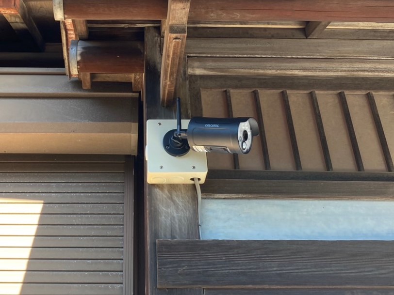 増渕電気 防犯カメラ及びセンサーライト設置工事8
