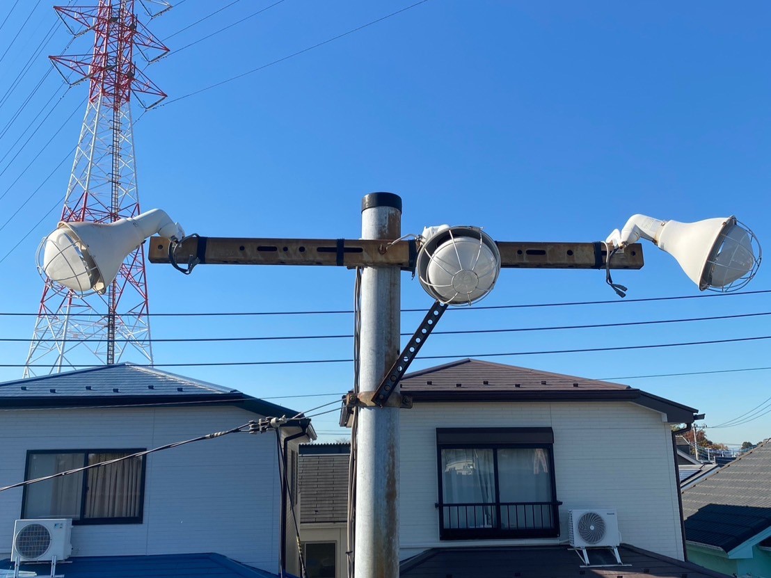 増渕電気 駐車場投光器交換工事1