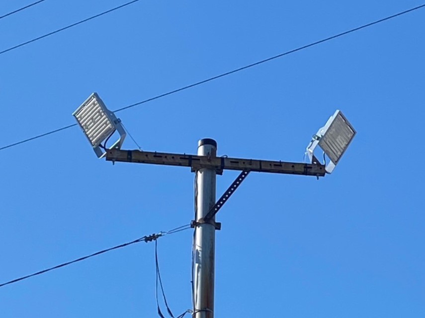 増渕電気 駐車場投光器交換工事2