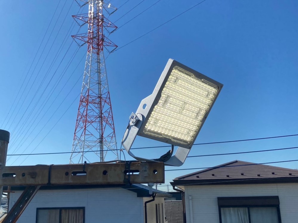 増渕電気 駐車場投光器交換工事2