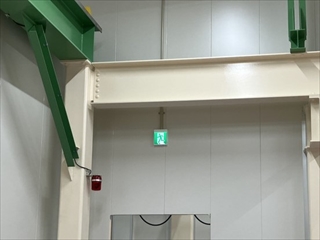 中村電設 誘導灯設置工事2