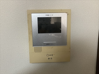茨城県守谷市 EEスイッチ(自動点滅器)・ドアホン工事3