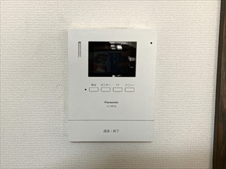 茨城県守谷市 EEスイッチ(自動点滅器)・ドアホン工事4