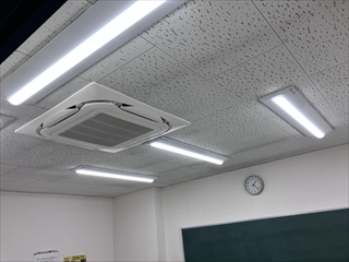 中村電設 照明交換工事2