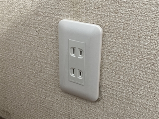 千葉県野田市 コンセント1カ所交換工事2