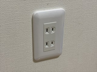 茨城県守谷市 家庭用コンセント交換工事2