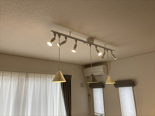 茨城県土浦市 家庭用ダクトレール・テレビ壁掛け・換気交換工事1