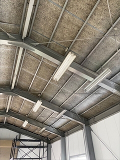 高天井照明器具交換工事1