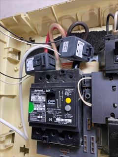 家庭用漏電ブレーカ交換工事1
