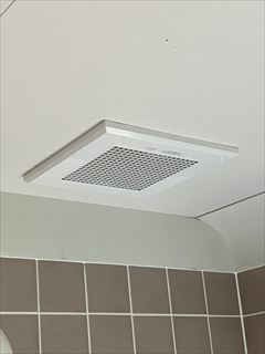 家庭用換気扇取替工事2