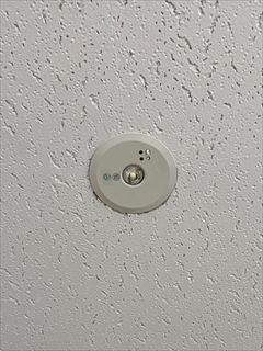 マンション用非常照明器具交換工事2