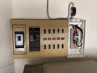 茨城県つくば市　家庭用EVコンセント（電気自動車充電コンセント）設置工事3