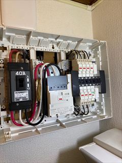 家庭用分電盤交換工事てインターホン交換工事7