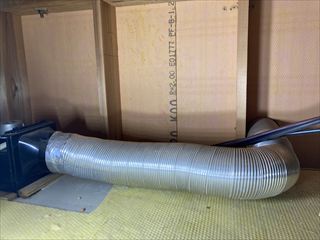 茨城県土浦市　家庭用浴室換気扇交換＋ダクト工事