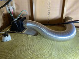 茨城県土浦市　家庭用浴室換気扇交換＋ダクト工事