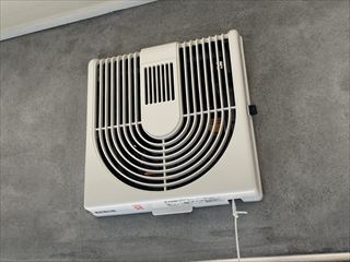 茨城県牛久市　家庭用換気扇交換工事