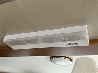 茨城県守谷市　家庭用エコキュート交換、コンセント・スイッチ交換、ドアホン交換、ダウンライト交換、キッチン手元照明交換、屋外照明交換工事