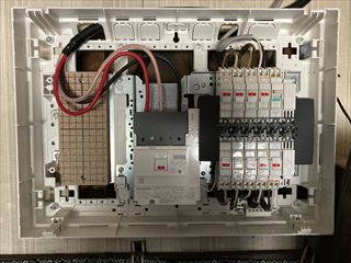 茨城県常総市　家庭用単三切替、分電盤交換工事