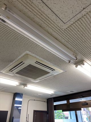 事務所照明器具交換工事