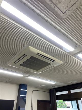 事務所照明器具交換工事