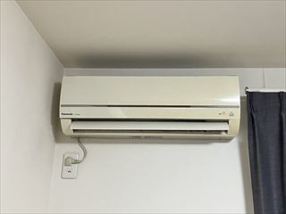 茨城県土浦市　家庭用エアコン交換（隠蔽配管）工事