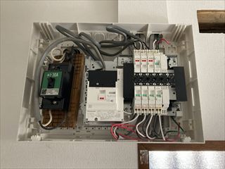 茨城県牛久市　家庭用単三切替工事