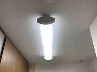茨城県取手市　家庭用キッチン照明LED化工事