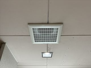 千葉県柏市　オフィス用天井埋込ダクト用換気扇工事