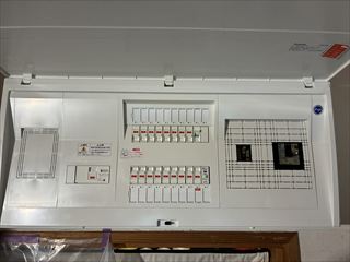 茨城県つくば市　家庭用分電盤交換工事