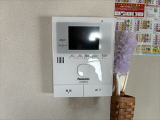 千葉県柏市　家庭用ドアホン交換・門灯照明交換・スイッチ交換工事
