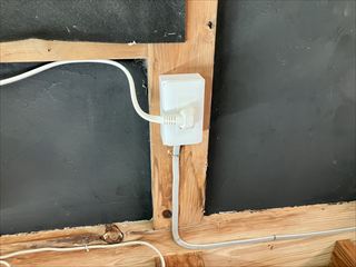 茨城県常総市 オフィス用ルームエアコン移設、専用回路、天カセセコン設置工事