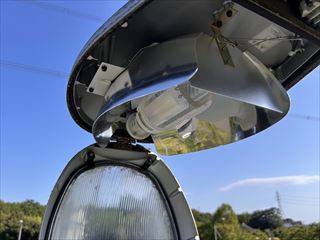 茨城県下妻市　施設用誘導灯交換、駐車場LED化、換気扇交換工事