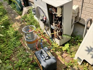 茨城県取手市　家庭用パッケージエアコン室外機撤去工事