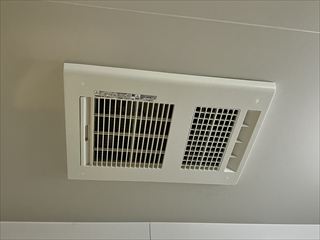 茨城県守谷市　家庭用浴室換気扇交換工事