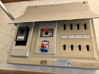 茨城県牛久市　家庭用分電盤交換、エアコン専用コンセント増設工事