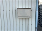茨城県守谷市　動力用コンセントケーブル収納ボックス設置工事3