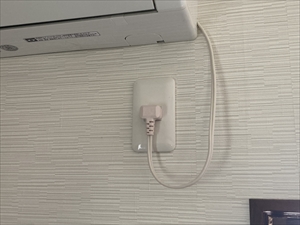 茨城県守谷市　コンセント＋スイッチ交換工事5