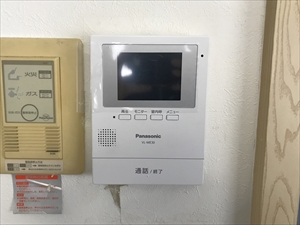茨城県つくばみらい市　ドアホン交換工事4
