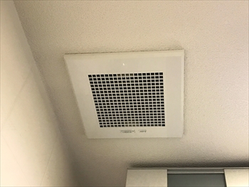 千葉県流山市　換気扇交換工事2