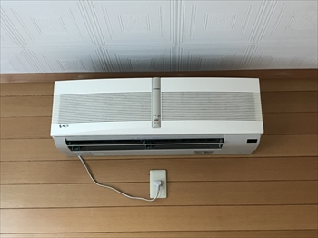 茨城県土浦市　エアコン交換工事1