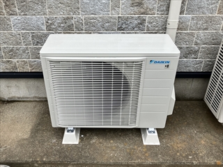 茨城県常総市　エアコン2台＋専用コンセント設置工事6