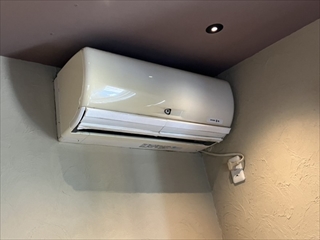 中村電設　エアコン交換工事1